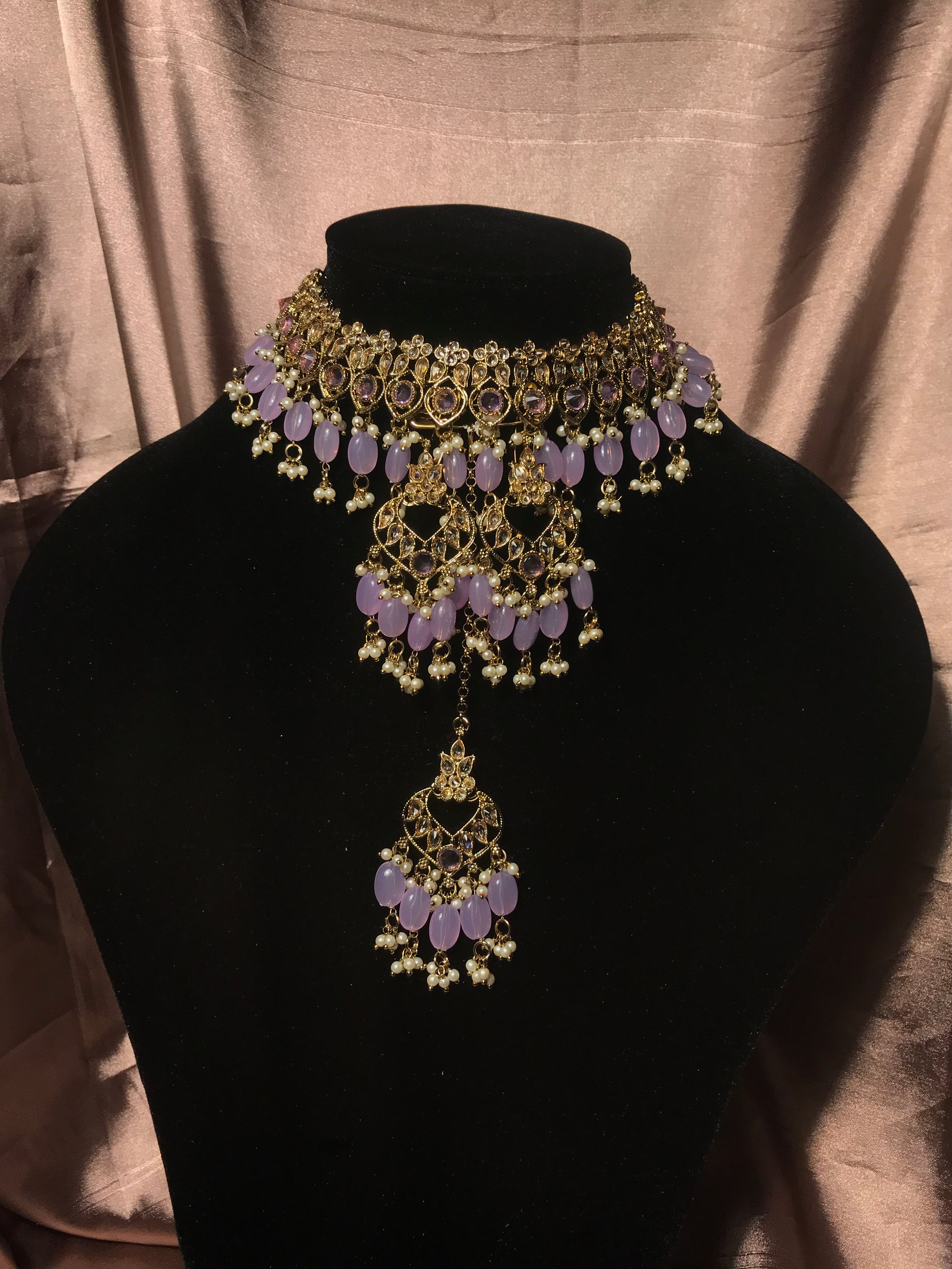 Nirvi Necklace Set